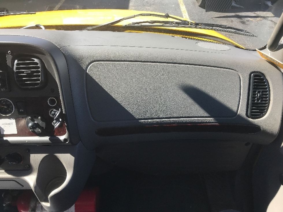 Medium Duty Box Truck-Light and Medium Duty Trucks-Freightliner-2022-M2-Jackson-TN-96,758\n\t\tmiles-$ 78,000 - Image 20