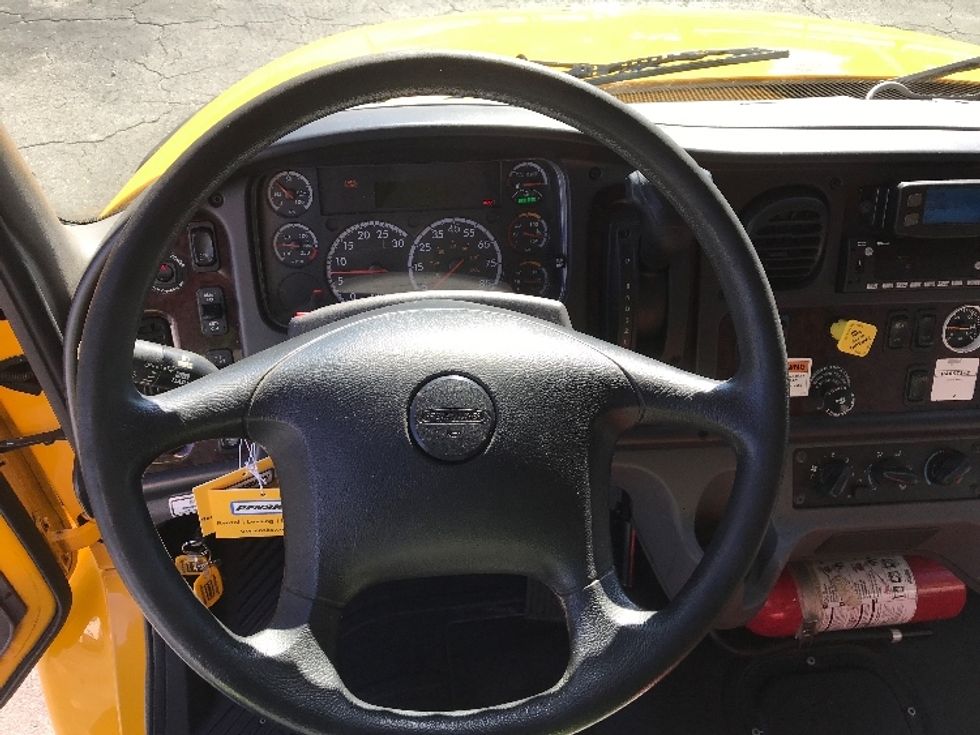 Medium Duty Box Truck-Light and Medium Duty Trucks-Freightliner-2022-M2-Jacksonville-FL-219,484\n\t\tmiles-$ 53,750 - Image 18