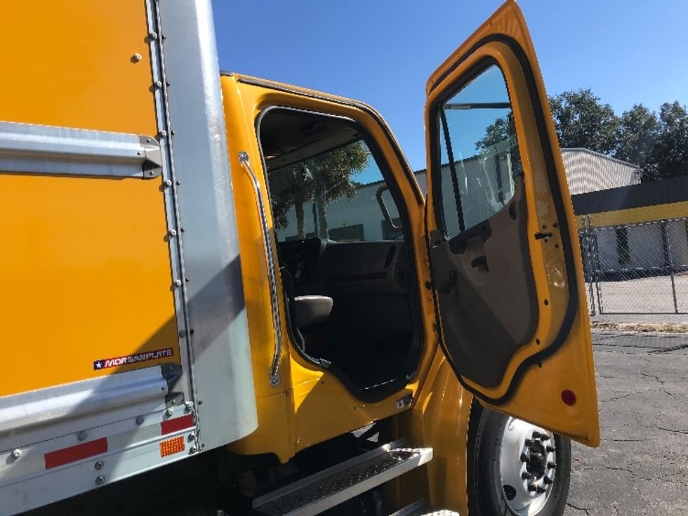 Medium Duty Box Truck-Light and Medium Duty Trucks-Freightliner-2022-M2-Jacksonville-FL-219,484\n\t\tmiles-$ 53,750 - Image 20