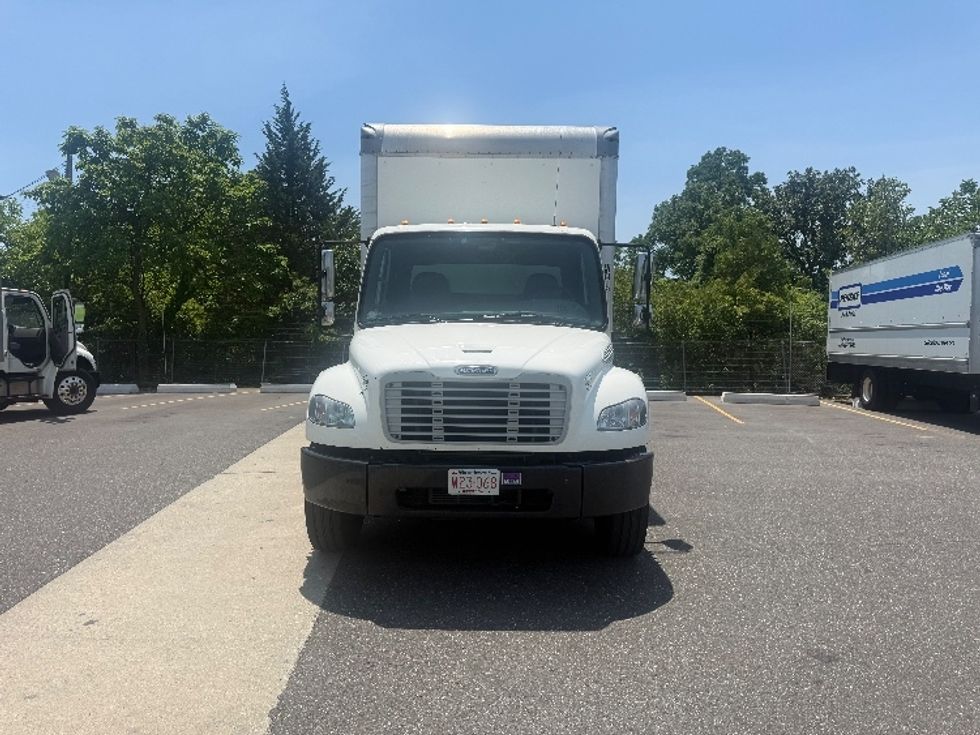 Medium Duty Box Truck-Light and Medium Duty Trucks-Freightliner-2022-M2-Jessup-MD-269,295\n\t\tmiles-$ 42,750 - Image 2