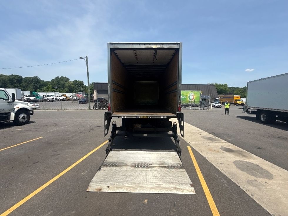 Medium Duty Box Truck-Light and Medium Duty Trucks-Freightliner-2022-M2-Jessup-MD-269,295\n\t\tmiles-$ 42,750 - Image 9