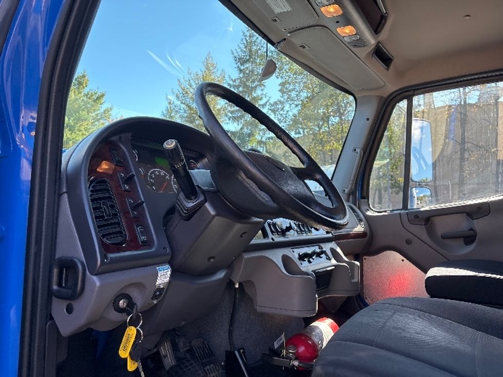 Medium Duty Box Truck-Light and Medium Duty Trucks-Freightliner-2022-M2-Jessup-PA-214,959\n\t\tmiles-$ 48,500 - Image 17