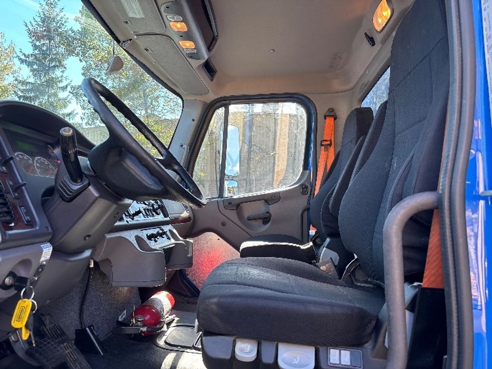 Medium Duty Box Truck-Light and Medium Duty Trucks-Freightliner-2022-M2-Jessup-PA-214,959\n\t\tmiles-$ 48,500 - Image 19