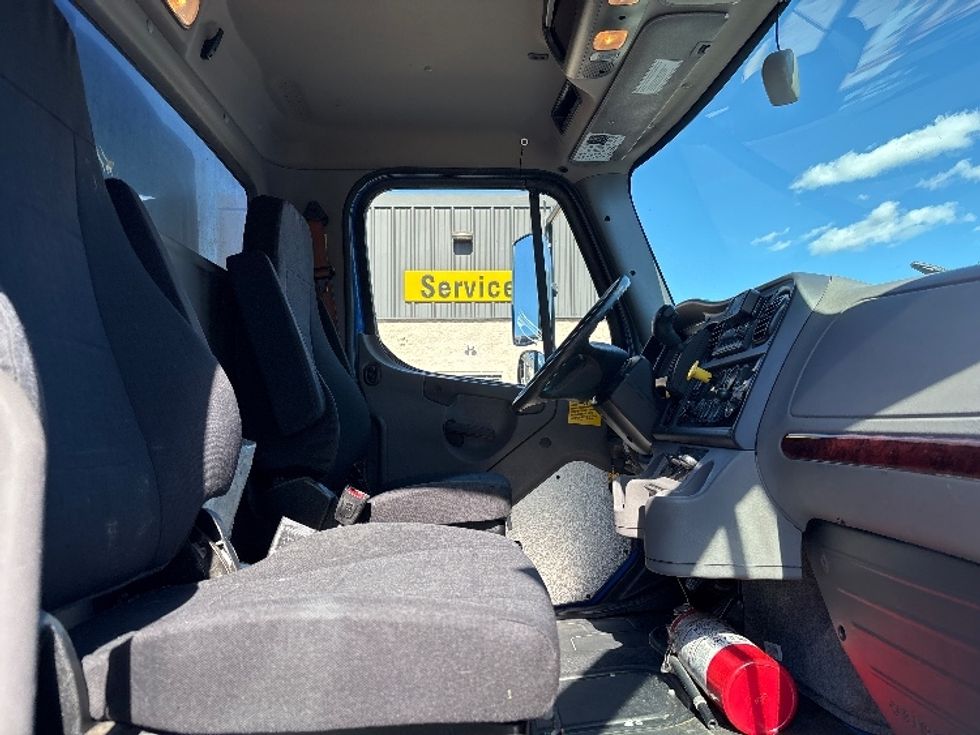Medium Duty Box Truck-Light and Medium Duty Trucks-Freightliner-2022-M2-Jessup-PA-214,959\n\t\tmiles-$ 48,500 - Image 22