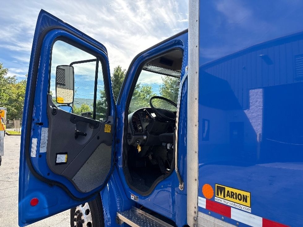 Medium Duty Box Truck-Light and Medium Duty Trucks-Freightliner-2022-M2-Jessup-PA-225,817\n\t\tmiles-$ 57,000 - Image 16