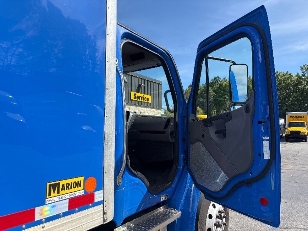 Medium Duty Box Truck-Light and Medium Duty Trucks-Freightliner-2022-M2-Jessup-PA-225,817\n\t\tmiles-$ 57,000 - Image 20