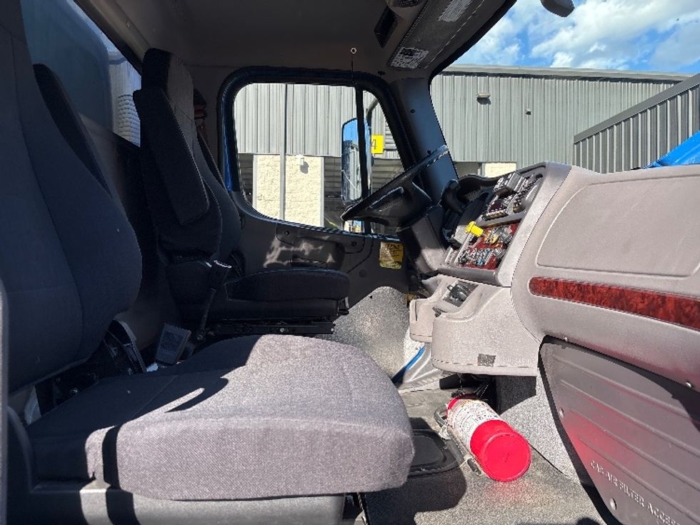 Medium Duty Box Truck-Light and Medium Duty Trucks-Freightliner-2022-M2-Jessup-PA-254,542\n\t\tmiles-$ 55,250 - Image 22
