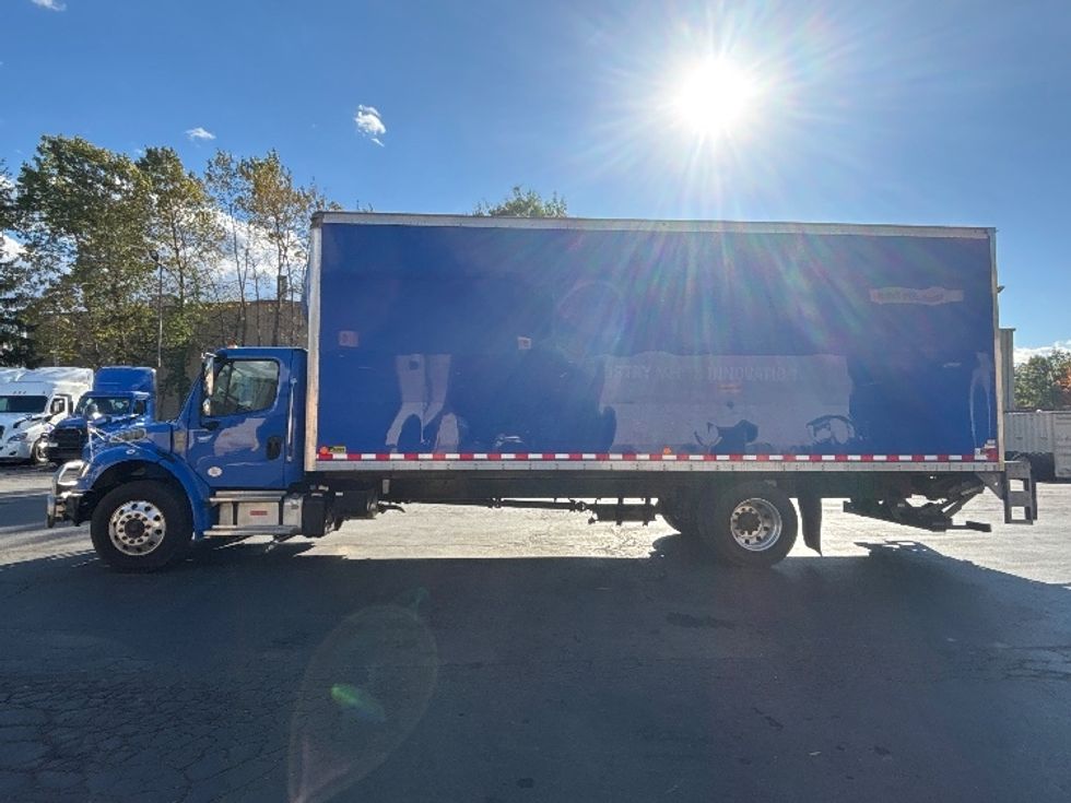 Medium Duty Box Truck-Light and Medium Duty Trucks-Freightliner-2022-M2-Jessup-PA-254,542\n\t\tmiles-$ 55,250 - Image 4