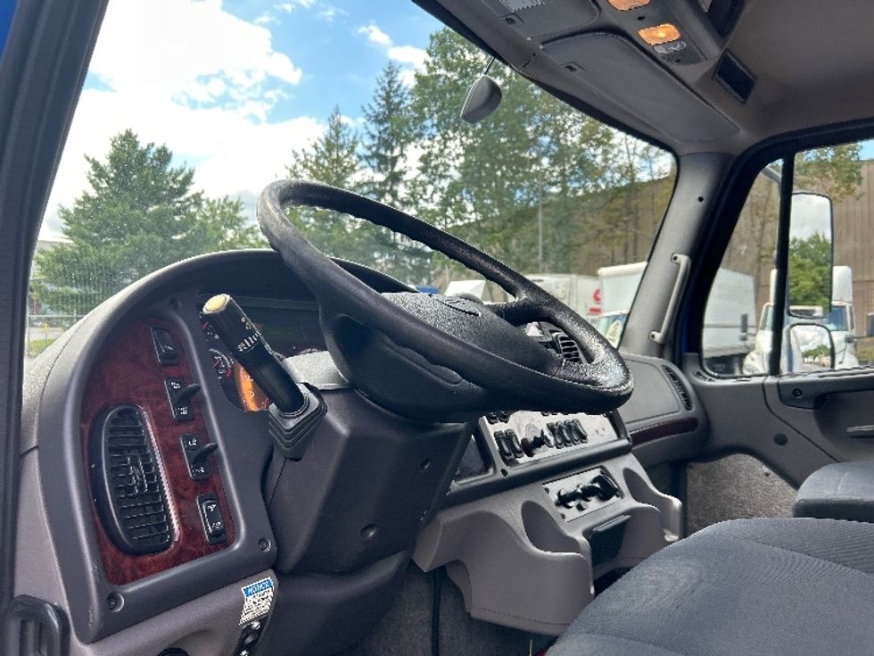 Medium Duty Box Truck-Light and Medium Duty Trucks-Freightliner-2022-M2-Jessup-PA-264,432\n\t\tmiles-$ 53,500 - Image 17