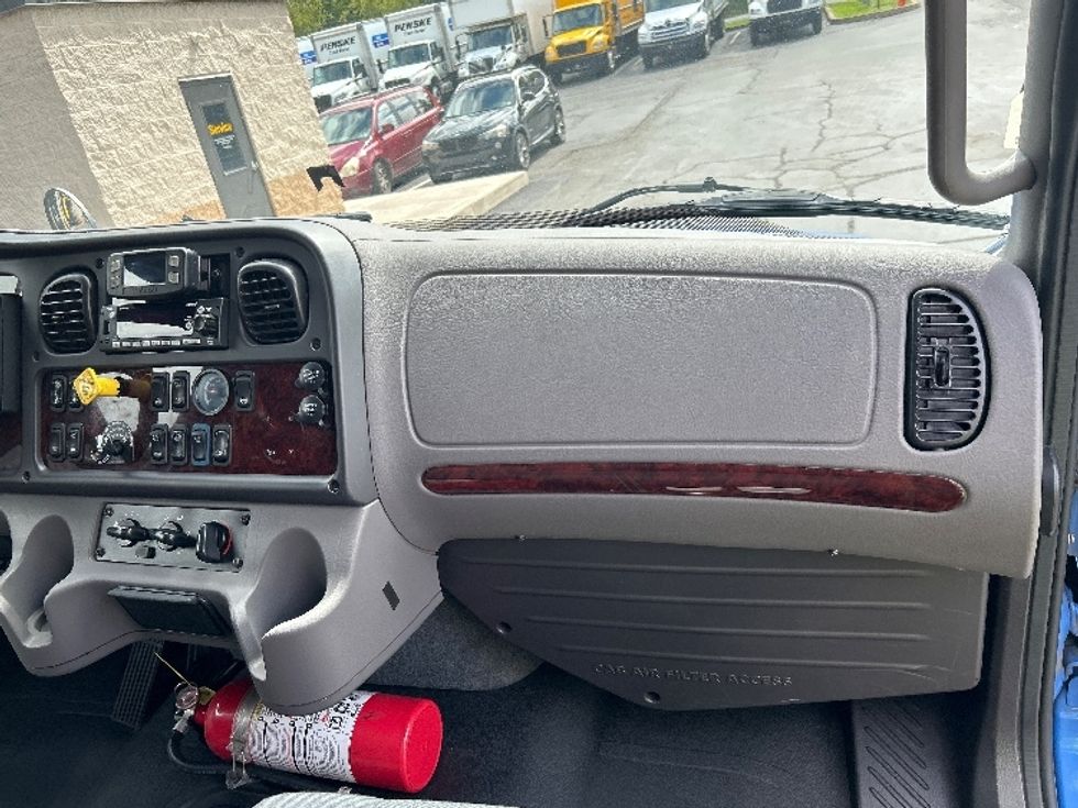 Medium Duty Box Truck-Light and Medium Duty Trucks-Freightliner-2022-M2-Jessup-PA-264,432\n\t\tmiles-$ 53,500 - Image 21