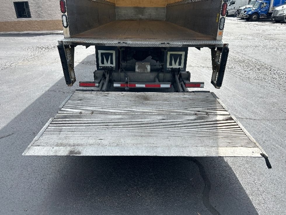 Medium Duty Box Truck-Light and Medium Duty Trucks-Freightliner-2022-M2-Jessup-PA-264,432\n\t\tmiles-$ 53,500 - Image 9