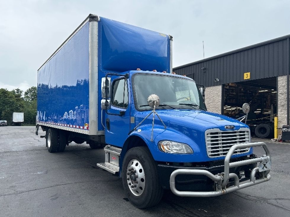 Medium Duty Box Truck-Light and Medium Duty Trucks-Freightliner-2022-M2-Jessup-PA-264,617\n\t\tmiles-$ 53,000 - Image 1