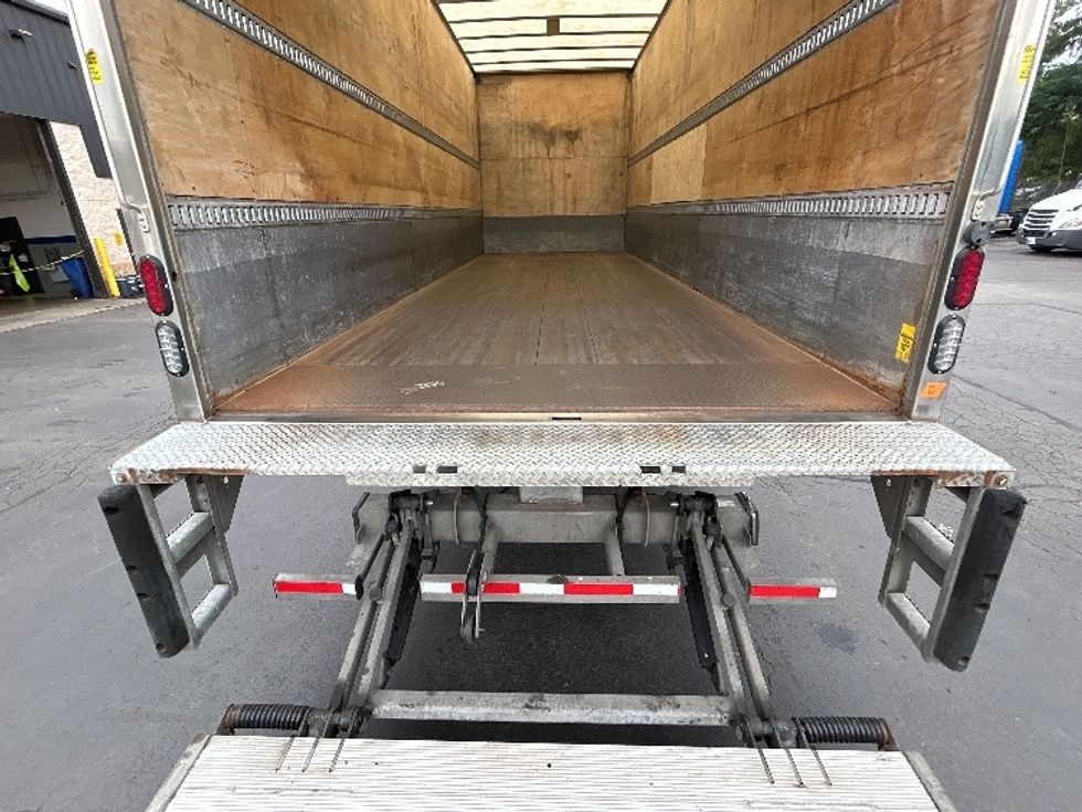Medium Duty Box Truck-Light and Medium Duty Trucks-Freightliner-2022-M2-Jessup-PA-264,617\n\t\tmiles-$ 53,000 - Image 10