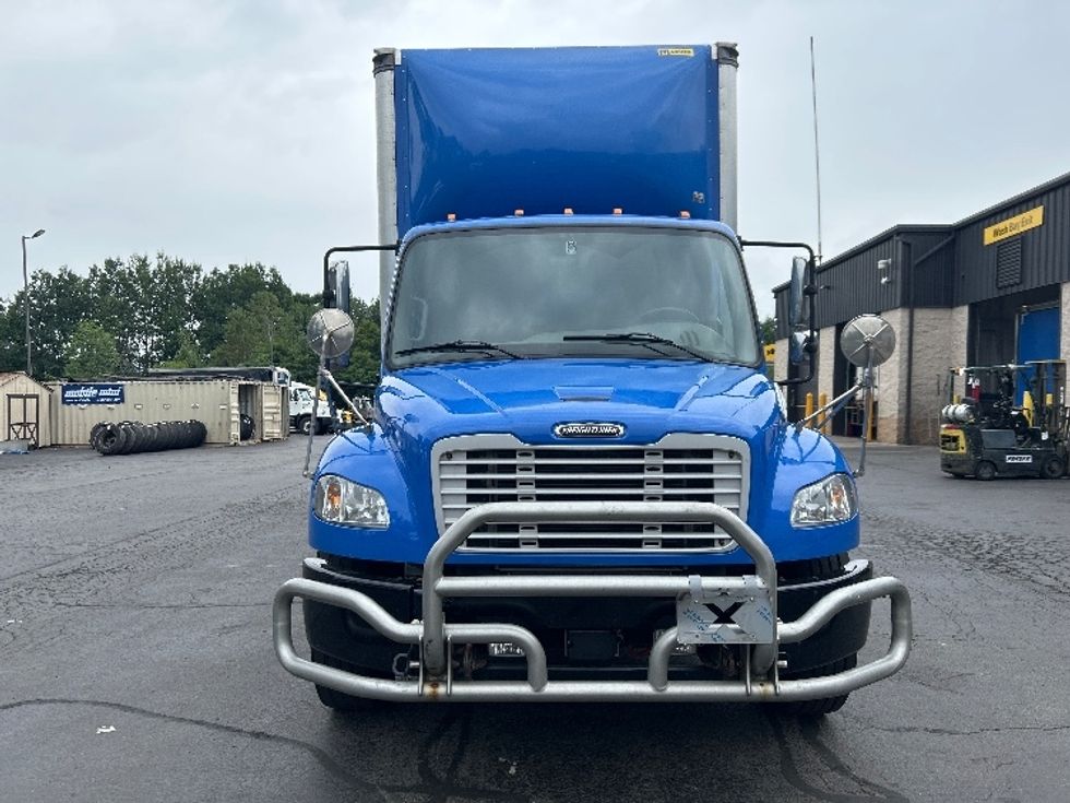 Medium Duty Box Truck-Light and Medium Duty Trucks-Freightliner-2022-M2-Jessup-PA-264,617\n\t\tmiles-$ 53,000 - Image 2