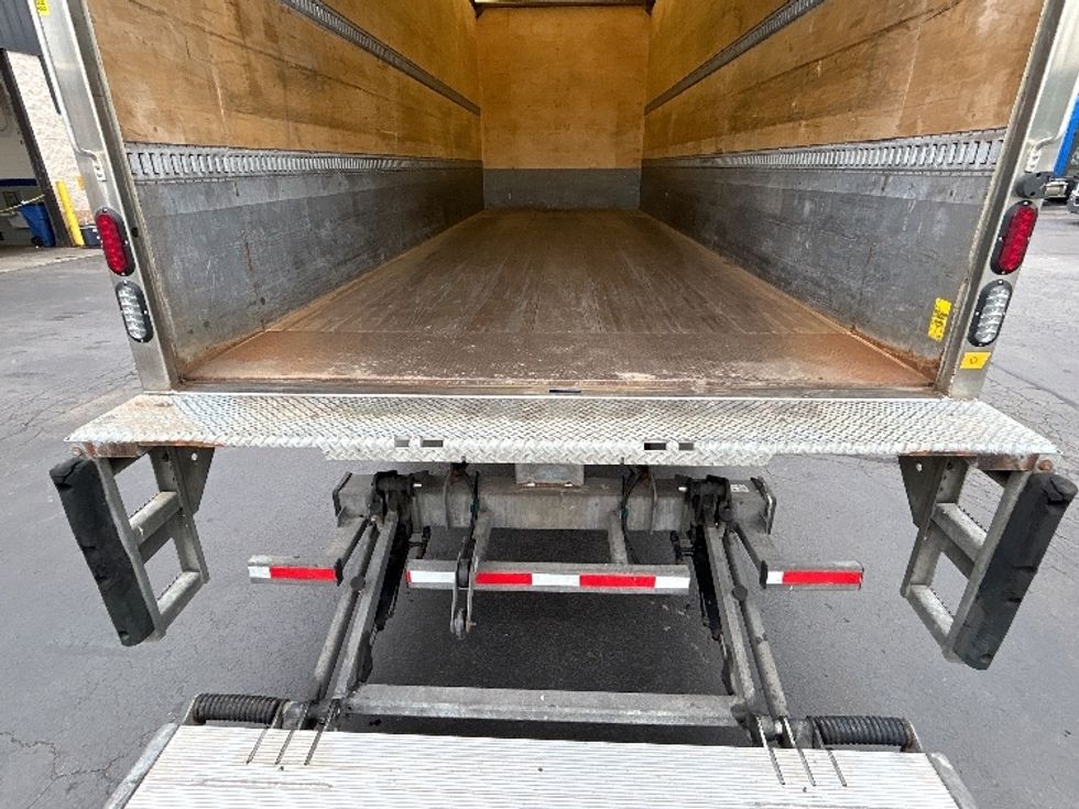 Medium Duty Box Truck-Light and Medium Duty Trucks-Freightliner-2022-M2-Jessup-PA-278,899\n\t\tmiles-$ 50,250 - Image 10