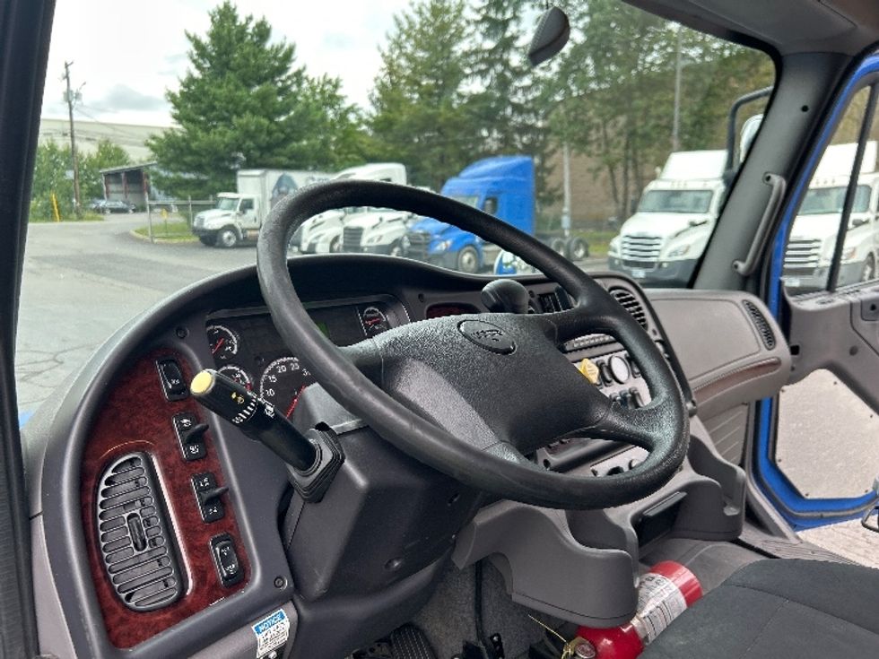 Medium Duty Box Truck-Light and Medium Duty Trucks-Freightliner-2022-M2-Jessup-PA-278,899\n\t\tmiles-$ 50,250 - Image 17