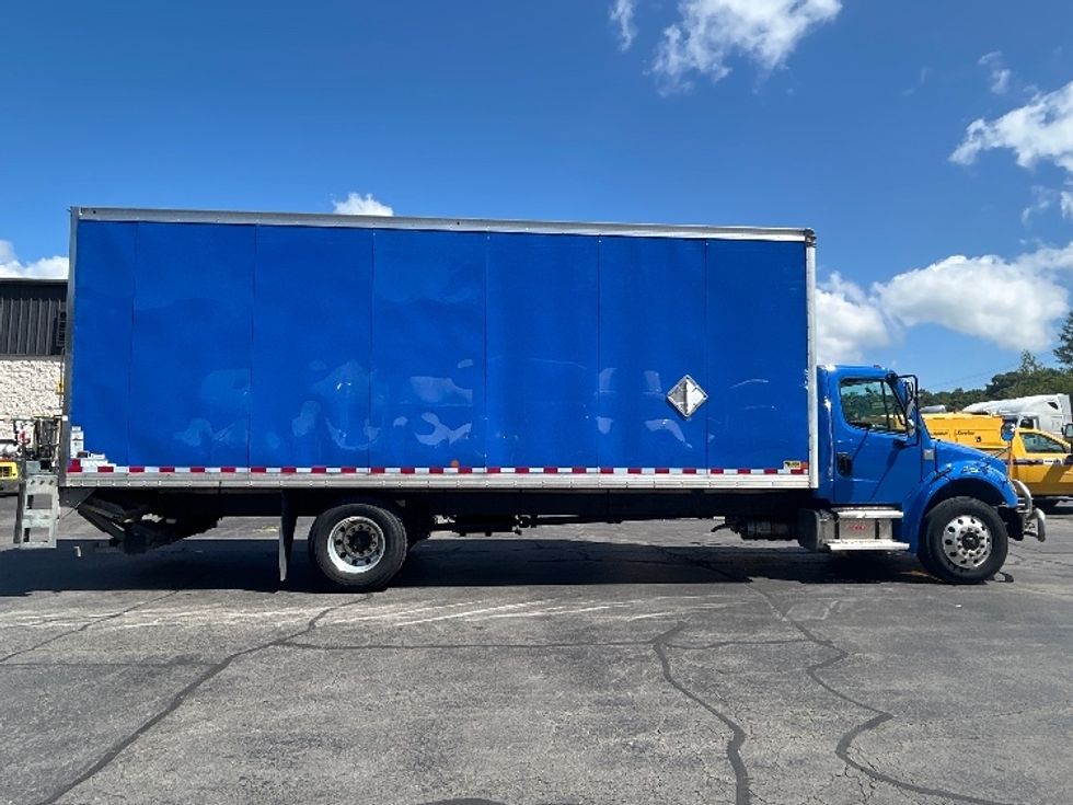 Medium Duty Box Truck-Light and Medium Duty Trucks-Freightliner-2022-M2-Jessup-PA-296,104\n\t\tmiles-$ 37,250 - Image 15