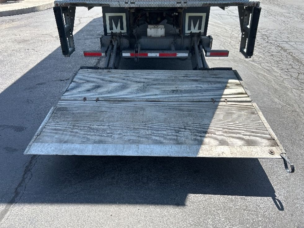 Medium Duty Box Truck-Light and Medium Duty Trucks-Freightliner-2022-M2-Jessup-PA-296,104\n\t\tmiles-$ 37,250 - Image 9