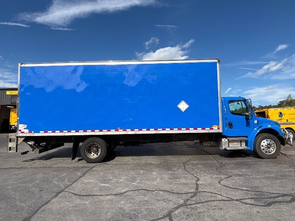 Medium Duty Box Truck-Light and Medium Duty Trucks-Freightliner-2022-M2-Jessup-PA-349,125\n\t\tmiles-$ 27,250 - Image 15