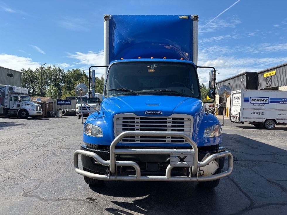 Medium Duty Box Truck-Light and Medium Duty Trucks-Freightliner-2022-M2-Jessup-PA-349,125\n\t\tmiles-$ 27,250 - Image 2