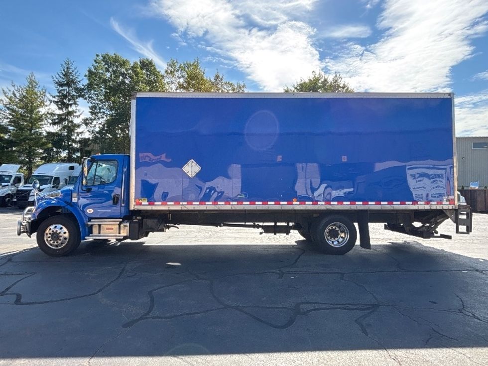 Medium Duty Box Truck-Light and Medium Duty Trucks-Freightliner-2022-M2-Jessup-PA-349,125\n\t\tmiles-$ 27,250 - Image 4