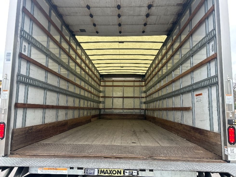 Medium Duty Box Truck-Light and Medium Duty Trucks-Freightliner-2022-M2-Kansas City-MO-237,022\n\t\tmiles-$ 48,250 - Image 8