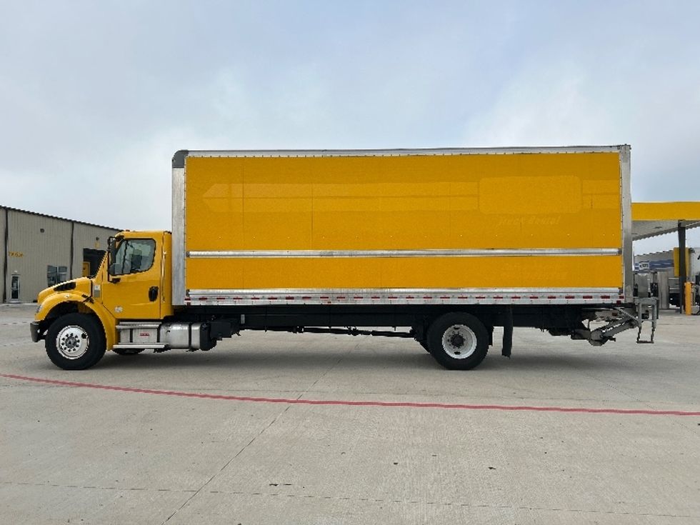 Medium Duty Box Truck-Light and Medium Duty Trucks-Freightliner-2022-M2-Katy-TX-115,151\n\t\tmiles-$ 74,500 - Image 4