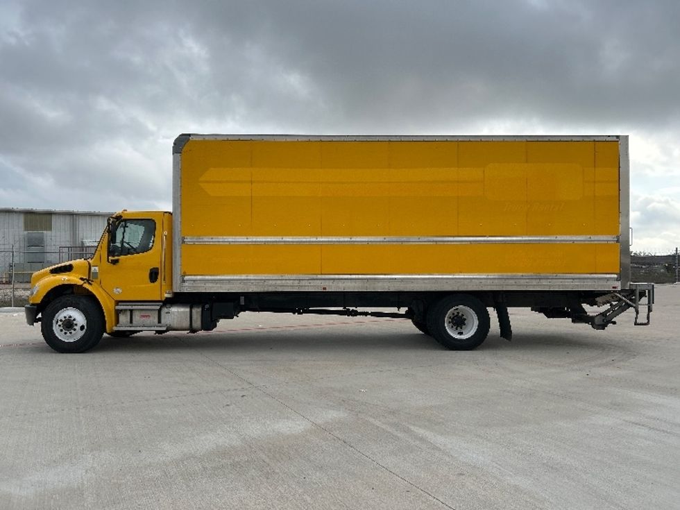 Medium Duty Box Truck-Light and Medium Duty Trucks-Freightliner-2022-M2-Katy-TX-126,981\n\t\tmiles-$ 72,250 - Image 4