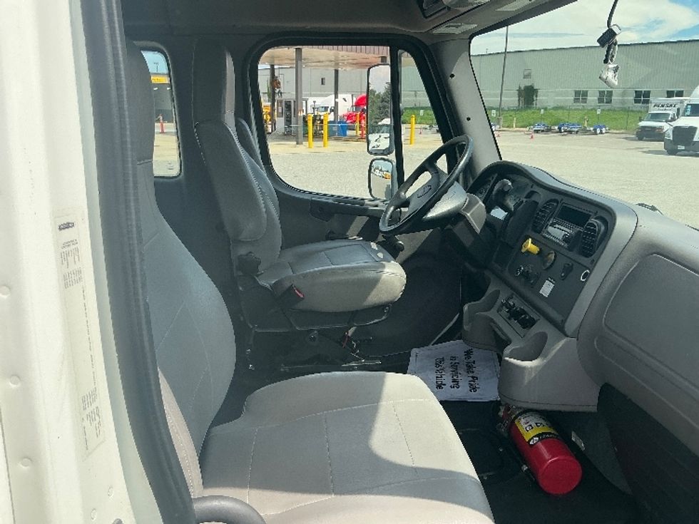 Medium Duty Box Truck-Light and Medium Duty Trucks-Freightliner-2022-M2-Katy-TX-347,345\n\t\tmiles-$ 37,500 - Image 22