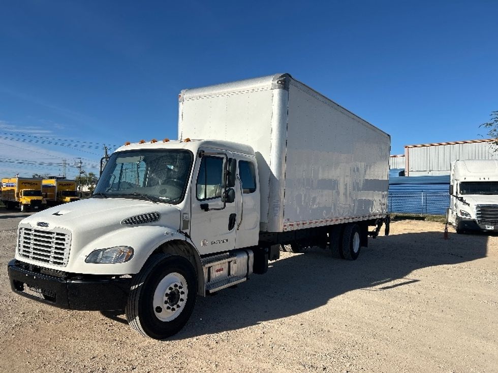 Medium Duty Box Truck-Light and Medium Duty Trucks-Freightliner-2022-M2-Katy-TX-347,345\n\t\tmiles-$ 37,500 - Image 3