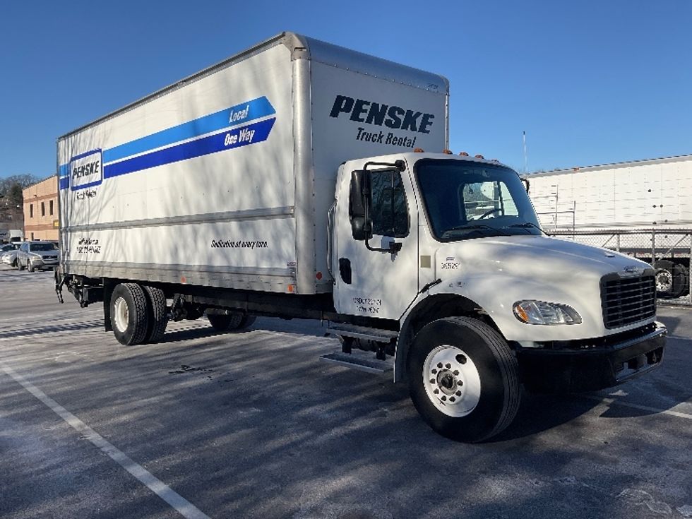 Medium Duty Box Truck-Light and Medium Duty Trucks-Freightliner-2022-M2-King Of Prussia-PA-239,108\n\t\tmiles-$ 53,250 - Image 1