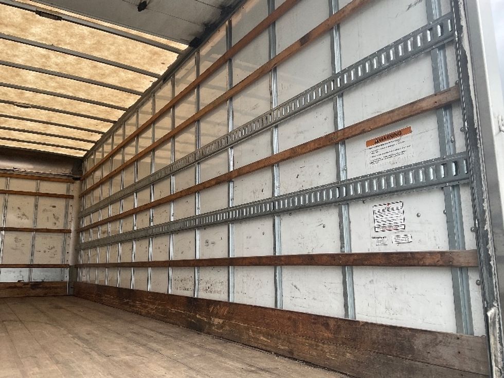 Medium Duty Box Truck-Light and Medium Duty Trucks-Freightliner-2022-M2-Knoxville-TN-261,233\n\t\tmiles-$ 49,000 - Image 12