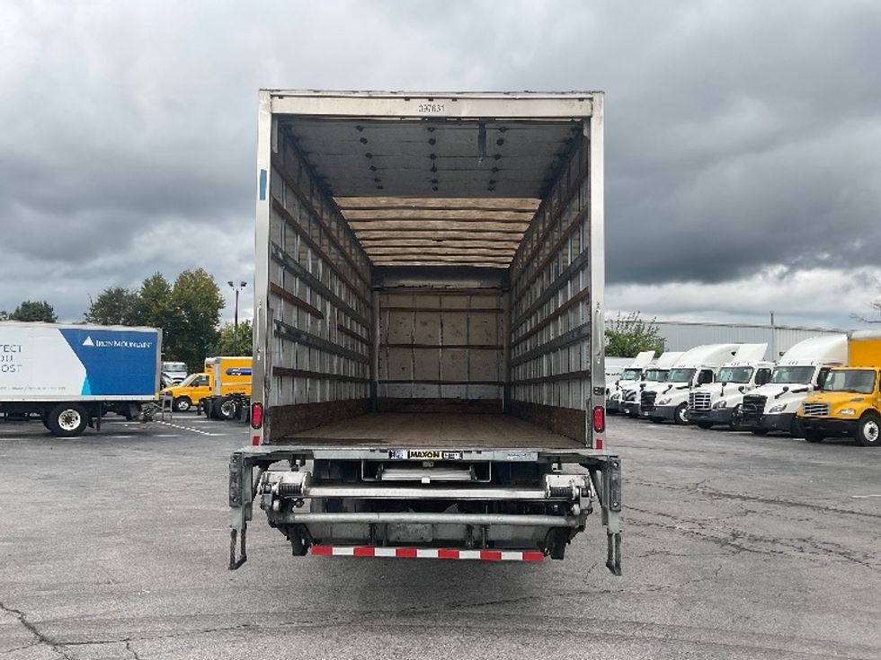 Medium Duty Box Truck-Light and Medium Duty Trucks-Freightliner-2022-M2-Knoxville-TN-261,233\n\t\tmiles-$ 49,000 - Image 8