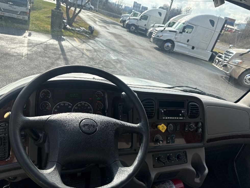 Medium Duty Box Truck-Light and Medium Duty Trucks-Freightliner-2022-M2-Knoxville-TN-264,439\n\t\tmiles-$ 49,750 - Image 18