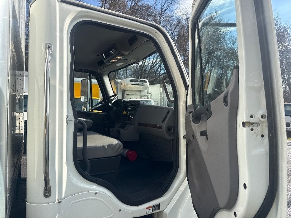 Medium Duty Box Truck-Light and Medium Duty Trucks-Freightliner-2022-M2-Knoxville-TN-264,439\n\t\tmiles-$ 49,750 - Image 20