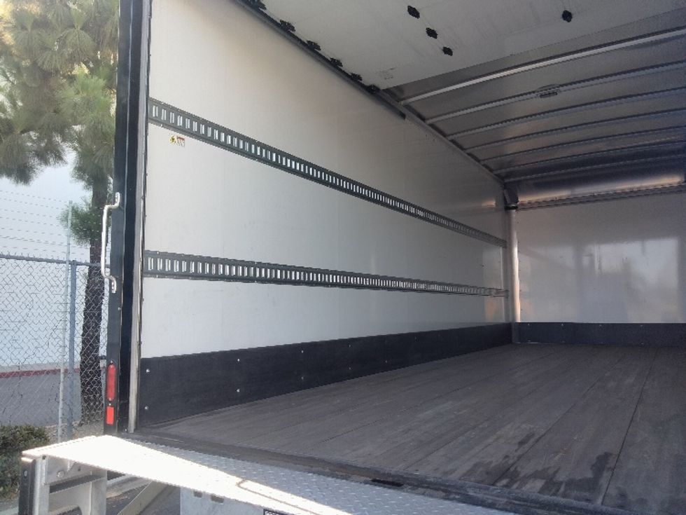 Medium Duty Box Truck-Light and Medium Duty Trucks-Freightliner-2022-M2-La Mirada-CA-83,453\n\t\tmiles-$ 81,750 - Image 11