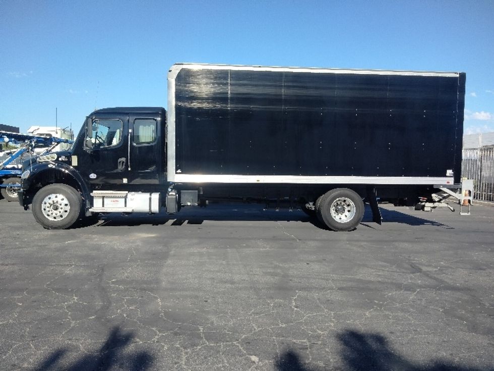 Medium Duty Box Truck-Light and Medium Duty Trucks-Freightliner-2022-M2-La Mirada-CA-83,453\n\t\tmiles-$ 81,750 - Image 4