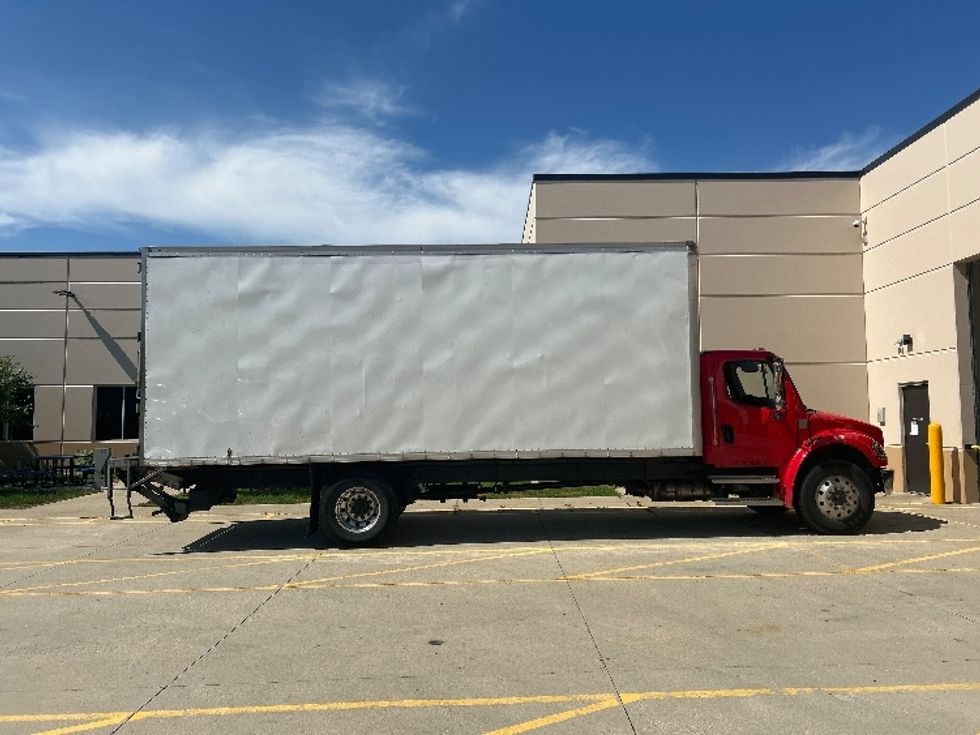 Medium Duty Box Truck-Light and Medium Duty Trucks-Freightliner-2022-M2-La Porte-IN-192,697\n\t\tmiles-$ 58,000 - Image 15