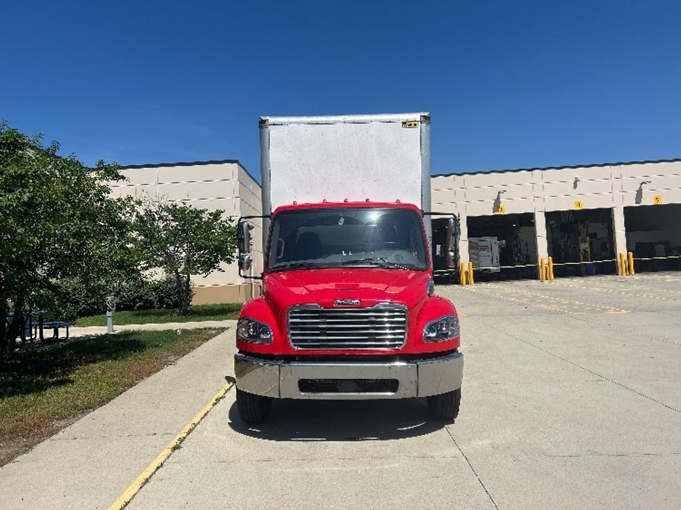 Medium Duty Box Truck-Light and Medium Duty Trucks-Freightliner-2022-M2-La Porte-IN-192,697\n\t\tmiles-$ 58,000 - Image 2