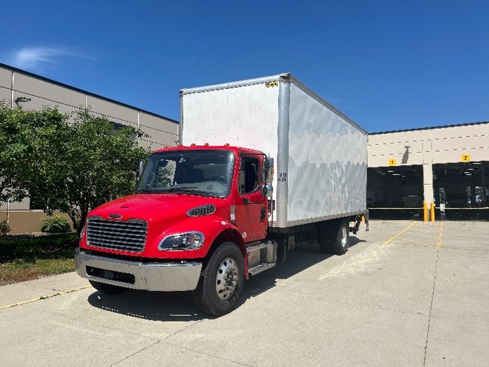 Medium Duty Box Truck-Light and Medium Duty Trucks-Freightliner-2022-M2-La Porte-IN-192,697\n\t\tmiles-$ 58,000 - Image 3