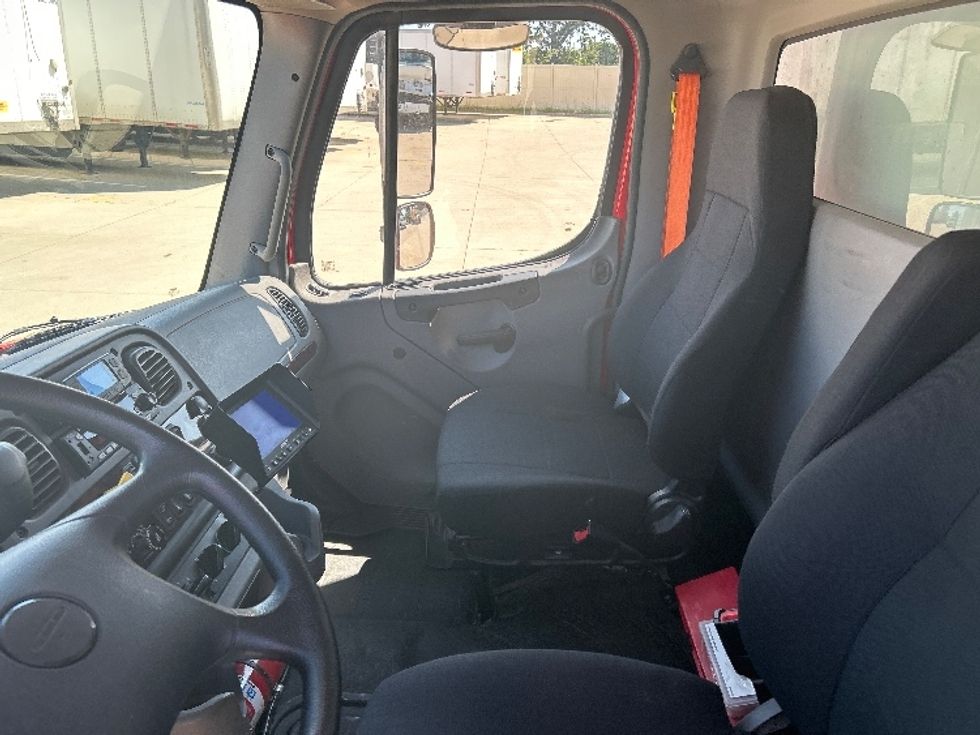 Medium Duty Box Truck-Light and Medium Duty Trucks-Freightliner-2022-M2-La Porte-IN-221,212\n\t\tmiles-$ 49,250 - Image 19