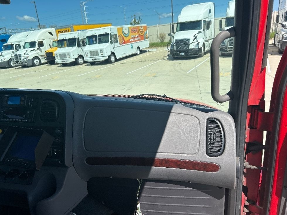 Medium Duty Box Truck-Light and Medium Duty Trucks-Freightliner-2022-M2-La Porte-IN-221,212\n\t\tmiles-$ 49,250 - Image 21