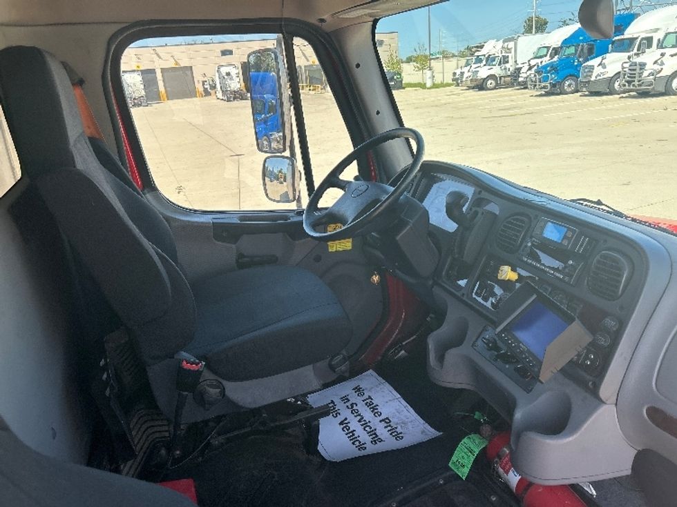 Medium Duty Box Truck-Light and Medium Duty Trucks-Freightliner-2022-M2-La Porte-IN-221,212\n\t\tmiles-$ 49,250 - Image 22