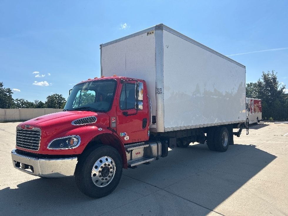 Medium Duty Box Truck-Light and Medium Duty Trucks-Freightliner-2022-M2-La Porte-IN-221,212\n\t\tmiles-$ 49,250 - Image 3