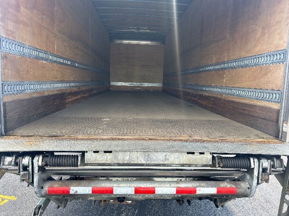 Medium Duty Box Truck-Light and Medium Duty Trucks-Freightliner-2022-M2-La Porte-IN-400,582\n\t\tmiles-$ 26,750 - Image 10
