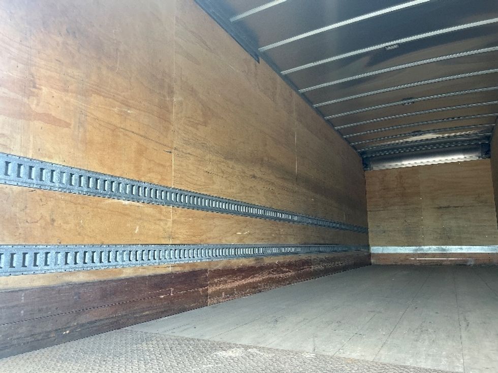 Medium Duty Box Truck-Light and Medium Duty Trucks-Freightliner-2022-M2-La Porte-IN-400,582\n\t\tmiles-$ 26,750 - Image 11