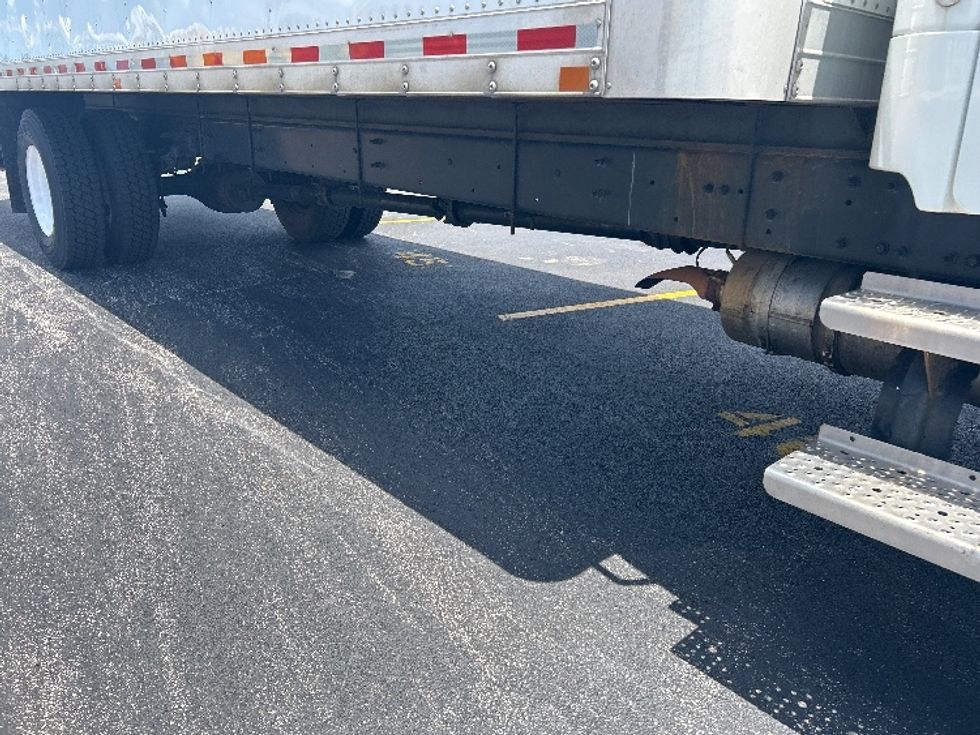 Medium Duty Box Truck-Light and Medium Duty Trucks-Freightliner-2022-M2-La Porte-IN-400,582\n\t\tmiles-$ 26,750 - Image 14