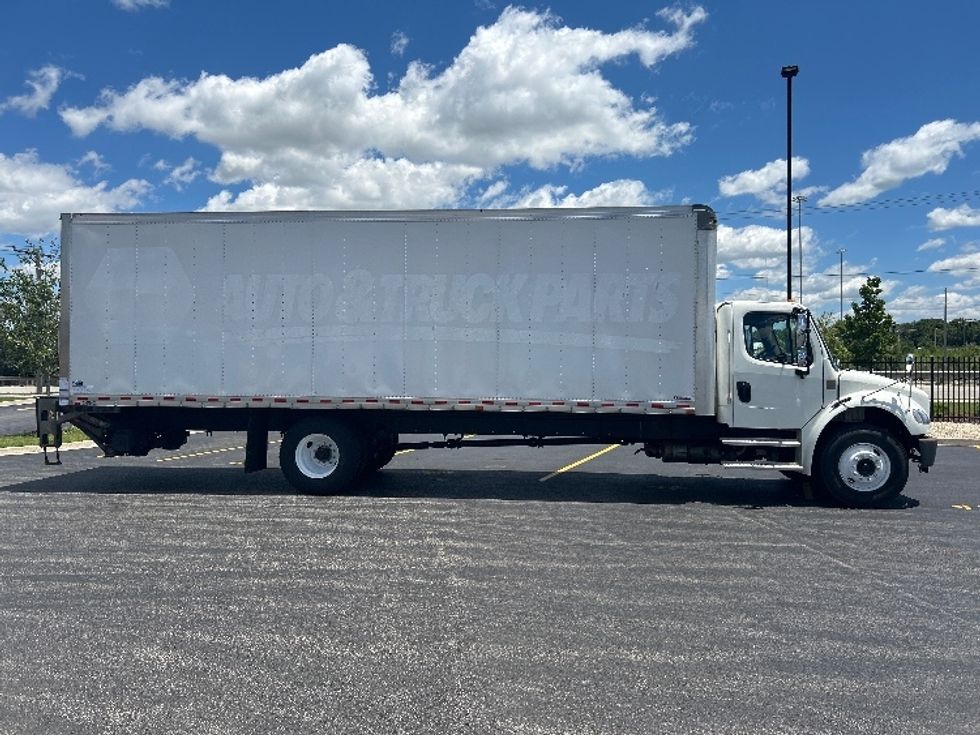 Medium Duty Box Truck-Light and Medium Duty Trucks-Freightliner-2022-M2-La Porte-IN-400,582\n\t\tmiles-$ 26,750 - Image 15