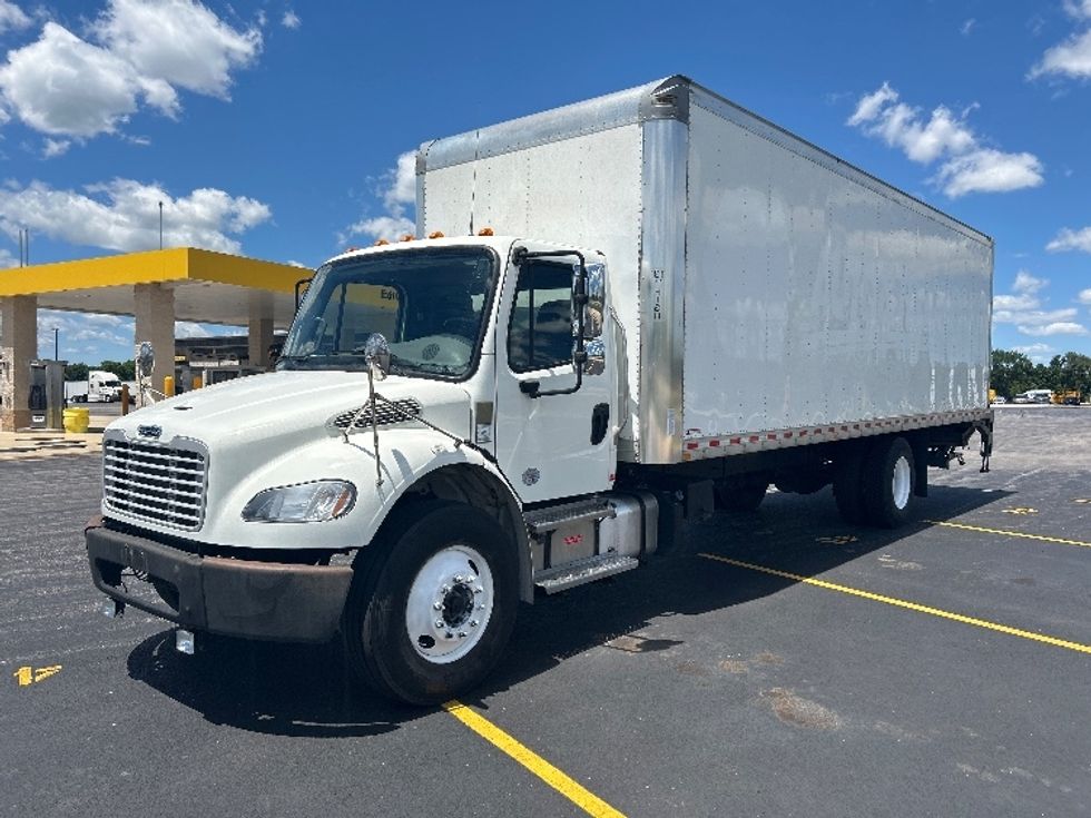 Medium Duty Box Truck-Light and Medium Duty Trucks-Freightliner-2022-M2-La Porte-IN-400,582\n\t\tmiles-$ 26,750 - Image 3