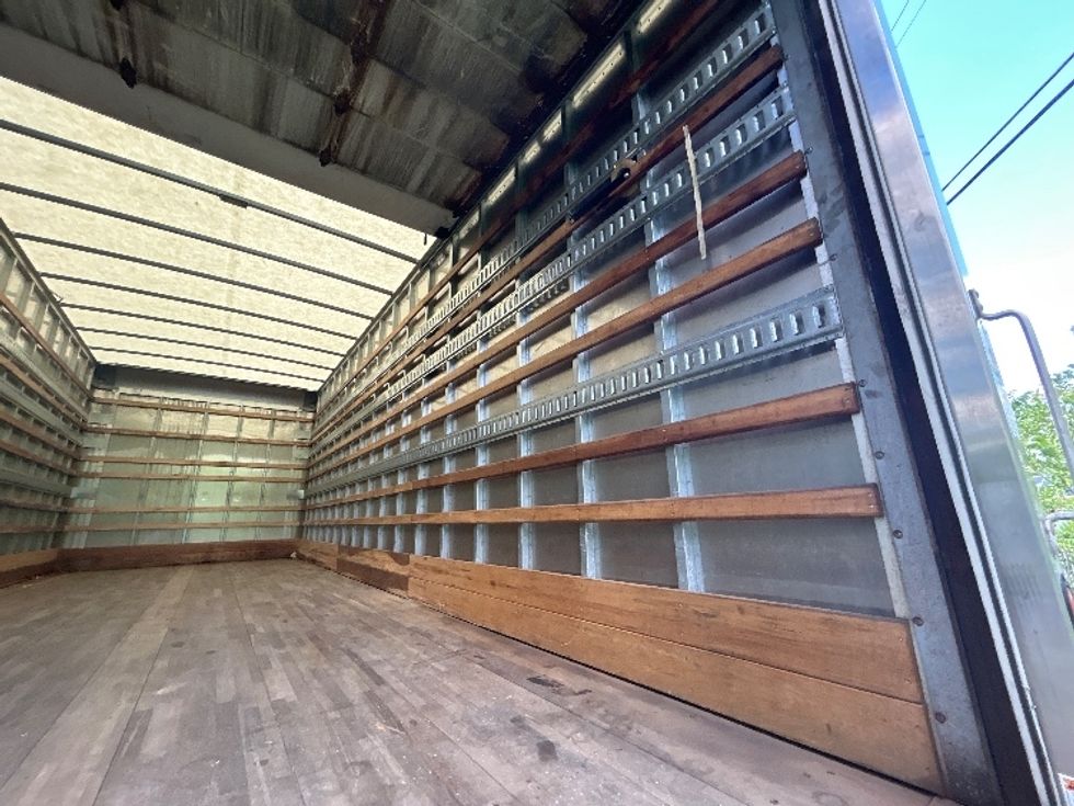 Medium Duty Box Truck-Light and Medium Duty Trucks-Freightliner-2022-M2-La Porte-IN-516,566\n\t\tmiles-$ 26,750 - Image 12